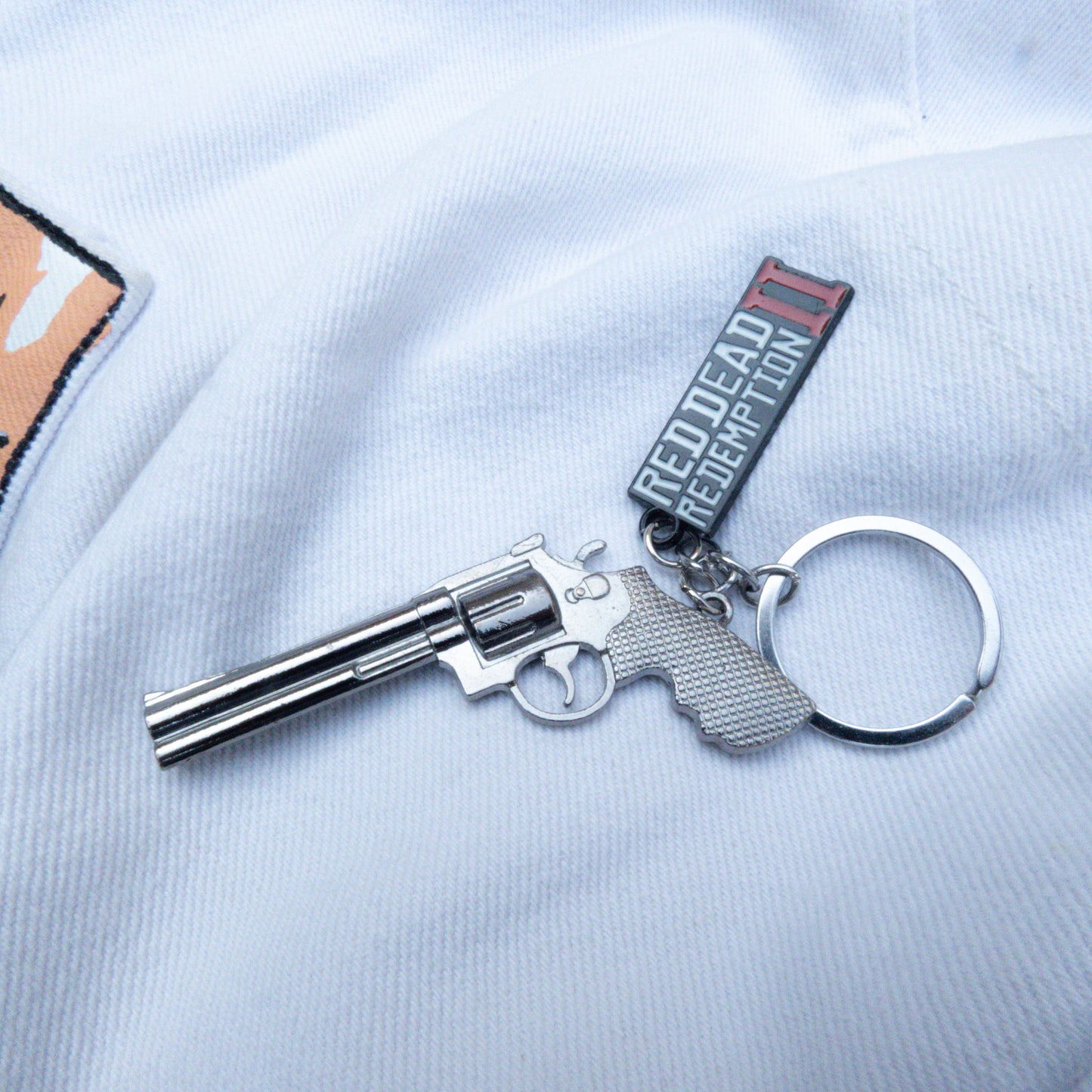 Red Dead Redemption 2 Revolver Metalic Keychain