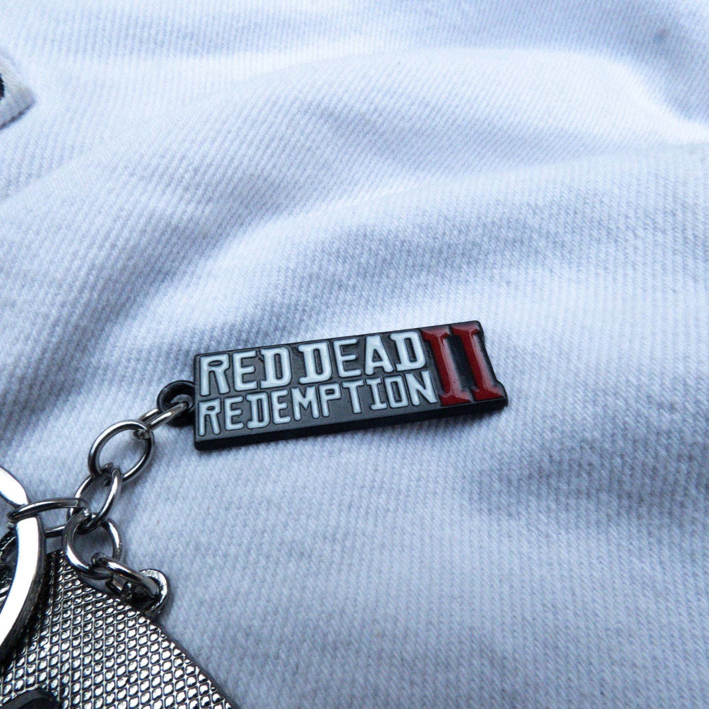 Red Dead Redemption 2 Revolver Metalic Keychain