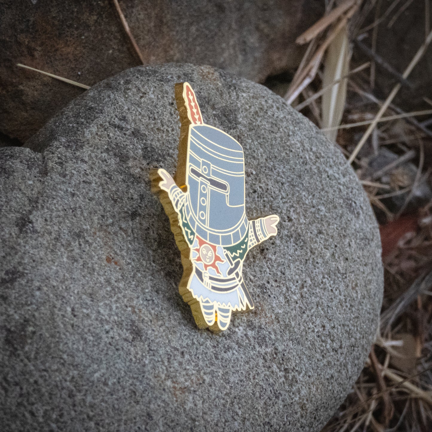 Dark Souls Game Praise The Sun Enamel Pin Backpack Lapel Badges