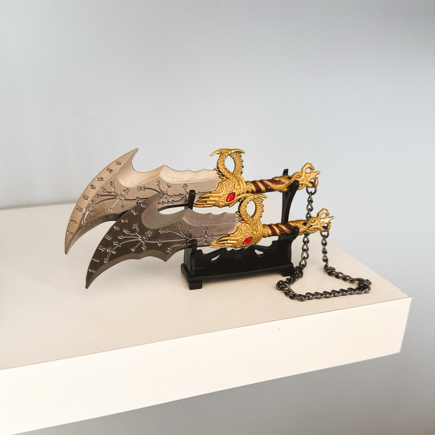 God of War 15cm Double Blades of Chaos with Big Chain