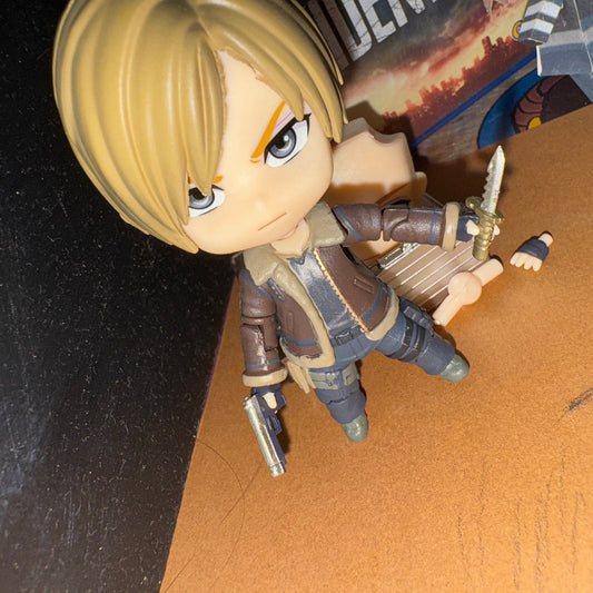 Resident Evil 4 Nendoroid Leon S. Kennedy Action Figure Replica - Default Title Available at 2Fast2See.co