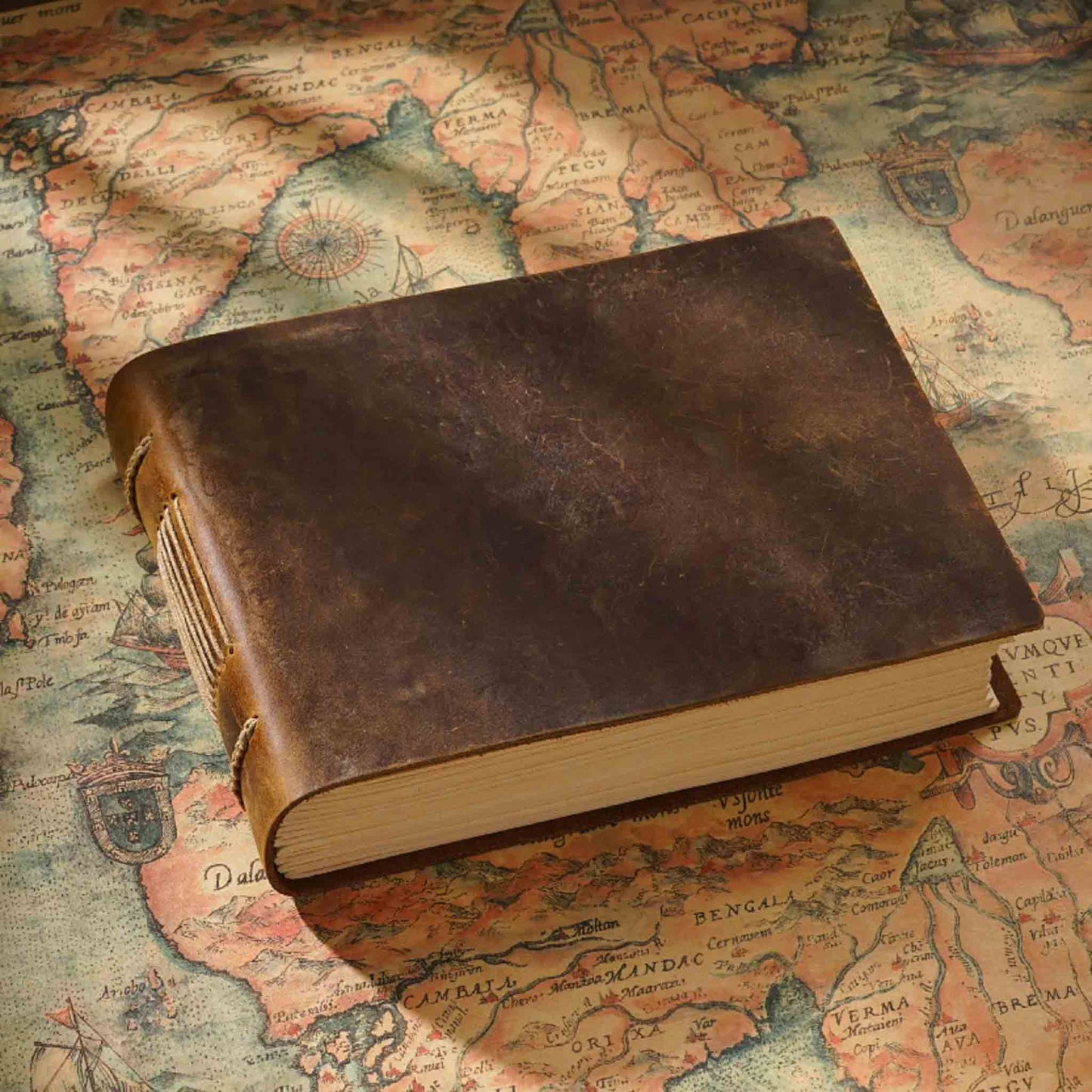 Handmade Leather Cover Sketchbook Vintage Style - Simple Horizontal Cover Available at 2Fast2See.co
