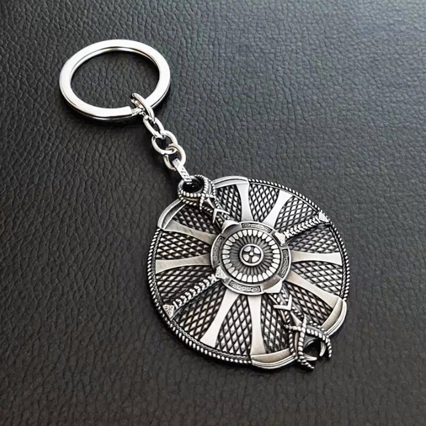 God of War Ragnarok - Kratos Silver Guardian Shield Keychain