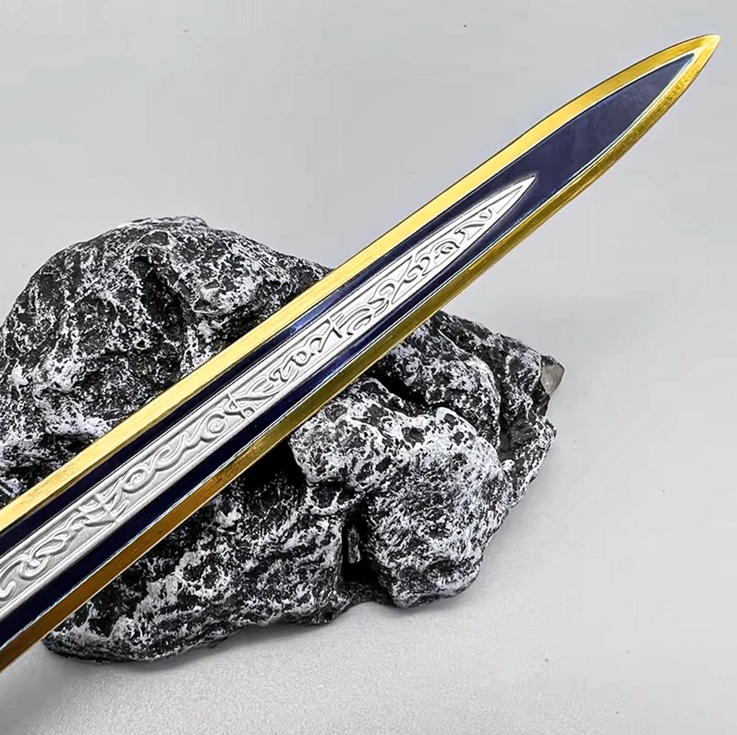 Final Fantasy XV 22cm Metal Ultima Sword Model Collectible 1:6 Scale