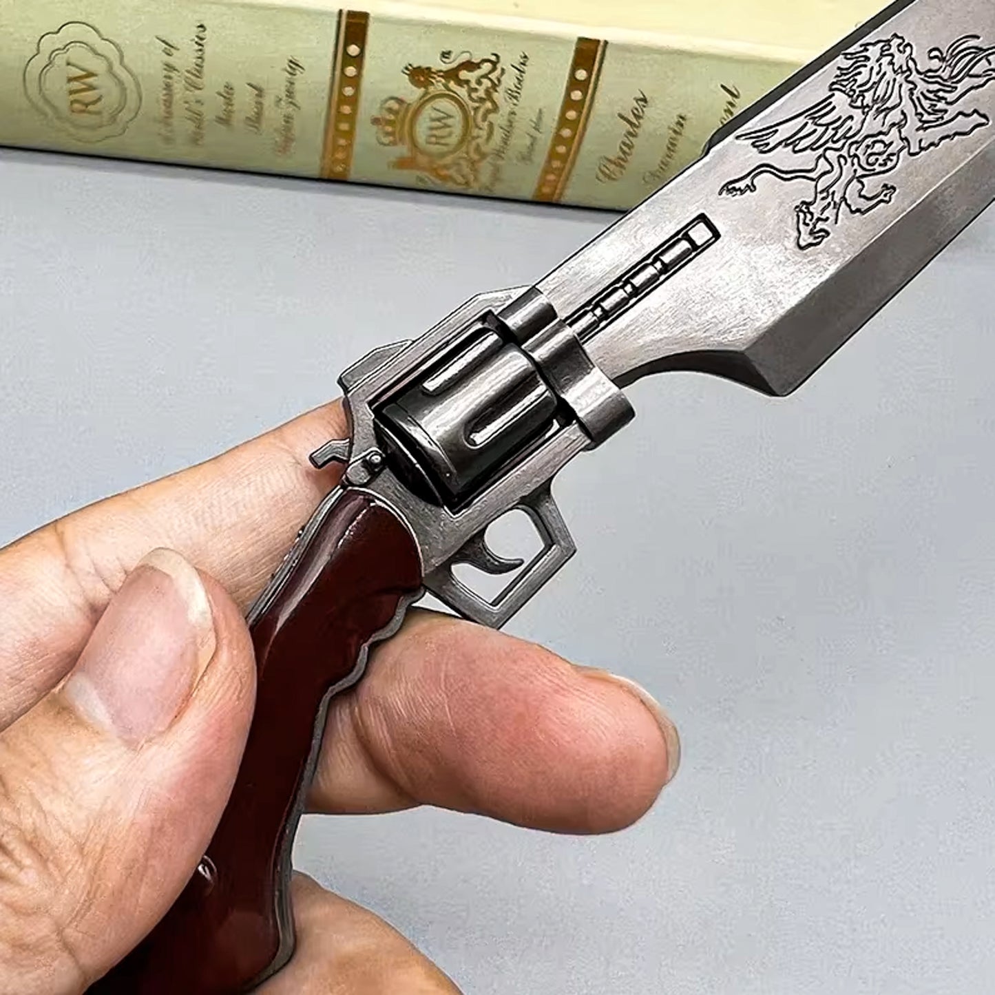 Final Fantasy VIII 22cm Revolver Gunblade Squall Leonhart Metal Weapon