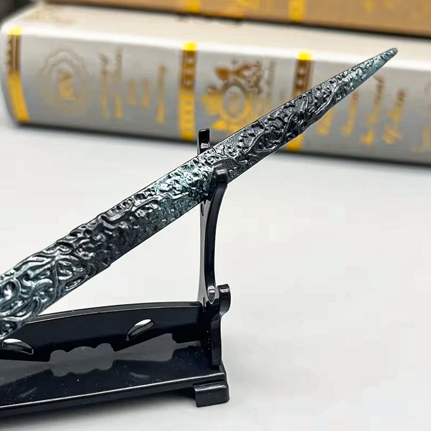 Final Fantasy XVI 22cm Ultima Weapon Clive Rosfield 1:6 Metal Sword Weapon