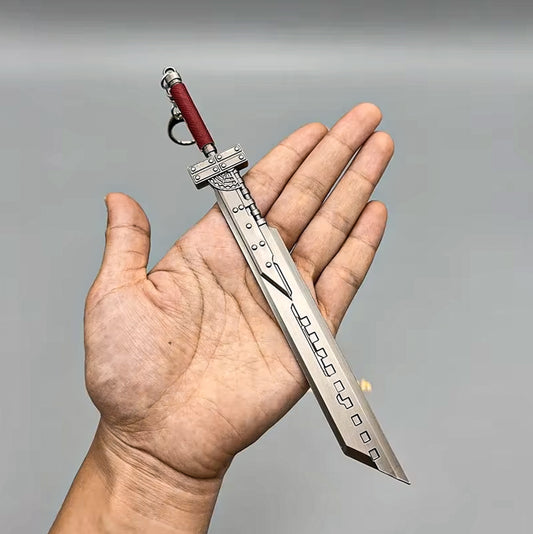 Final Fantasy VII 21cm Fusion Sword Cloud Strife 1:6 Metal Weapon - Fusion Sword Available at 2Fast2See.co