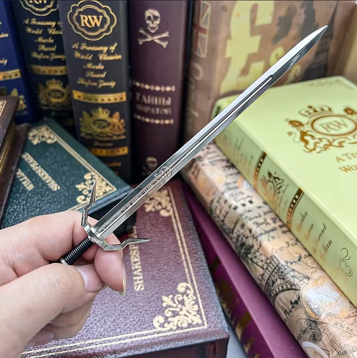 The Witcher Geralt of Rivia 22cm Metal Silver Sword