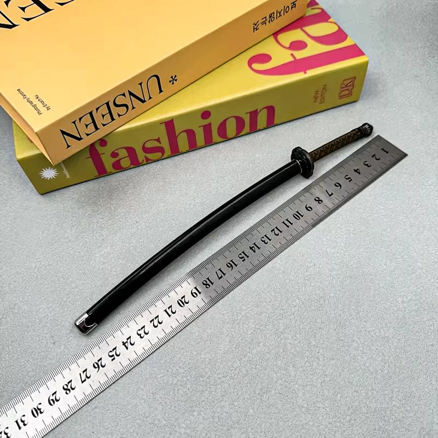 Elden Ring 26cm Moonveil Katana Magma Wyrm Metal Weapon
