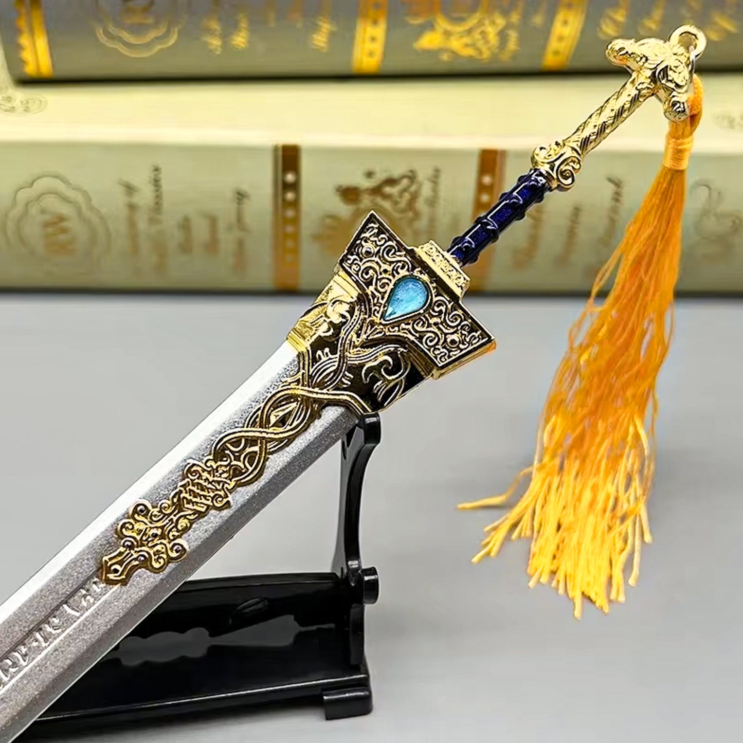 Elden Ring 21cm Royal Greatsword Blaidd the Half-Wolf Metal Weapon