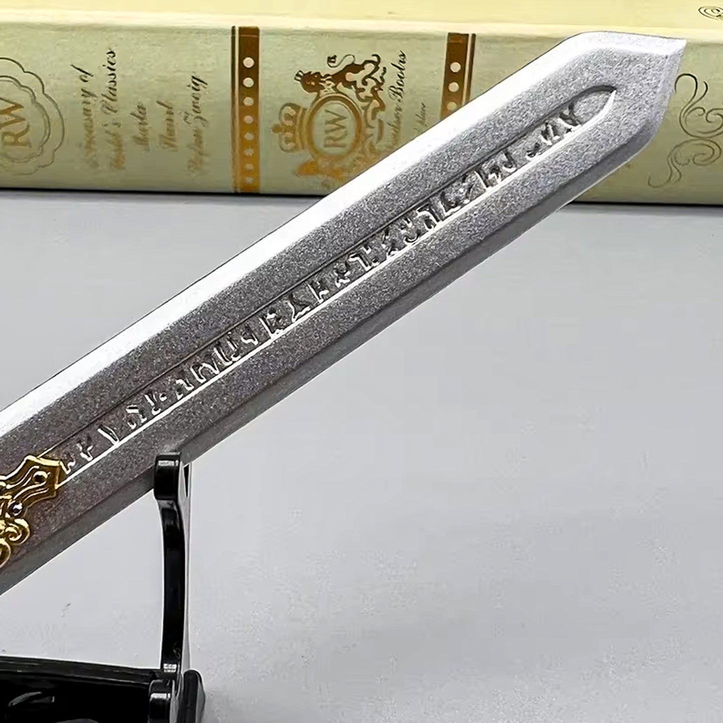 Elden Ring 21cm Royal Greatsword Blaidd the Half-Wolf Metal Weapon