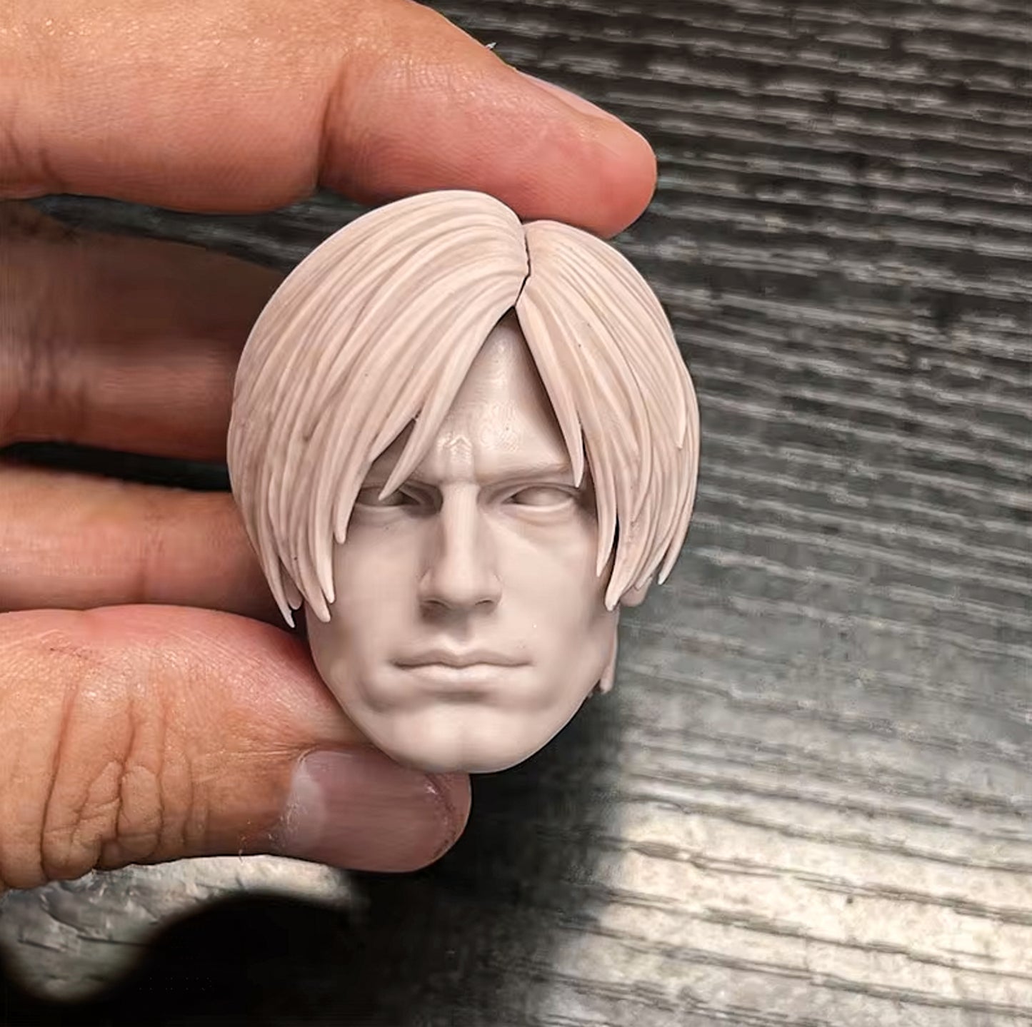 Resident Evil Leon Kennedy Head Sculpt Carving Model Unpainted