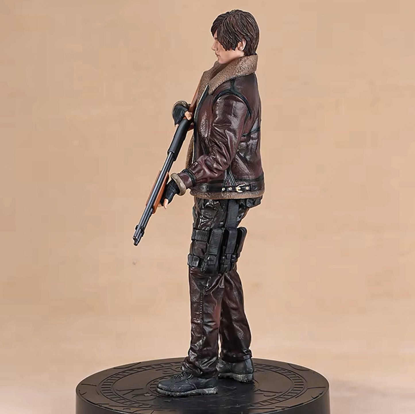 Resident Evil Leon S. Kennedy 33cm PVC Action Figure Biohazard Game