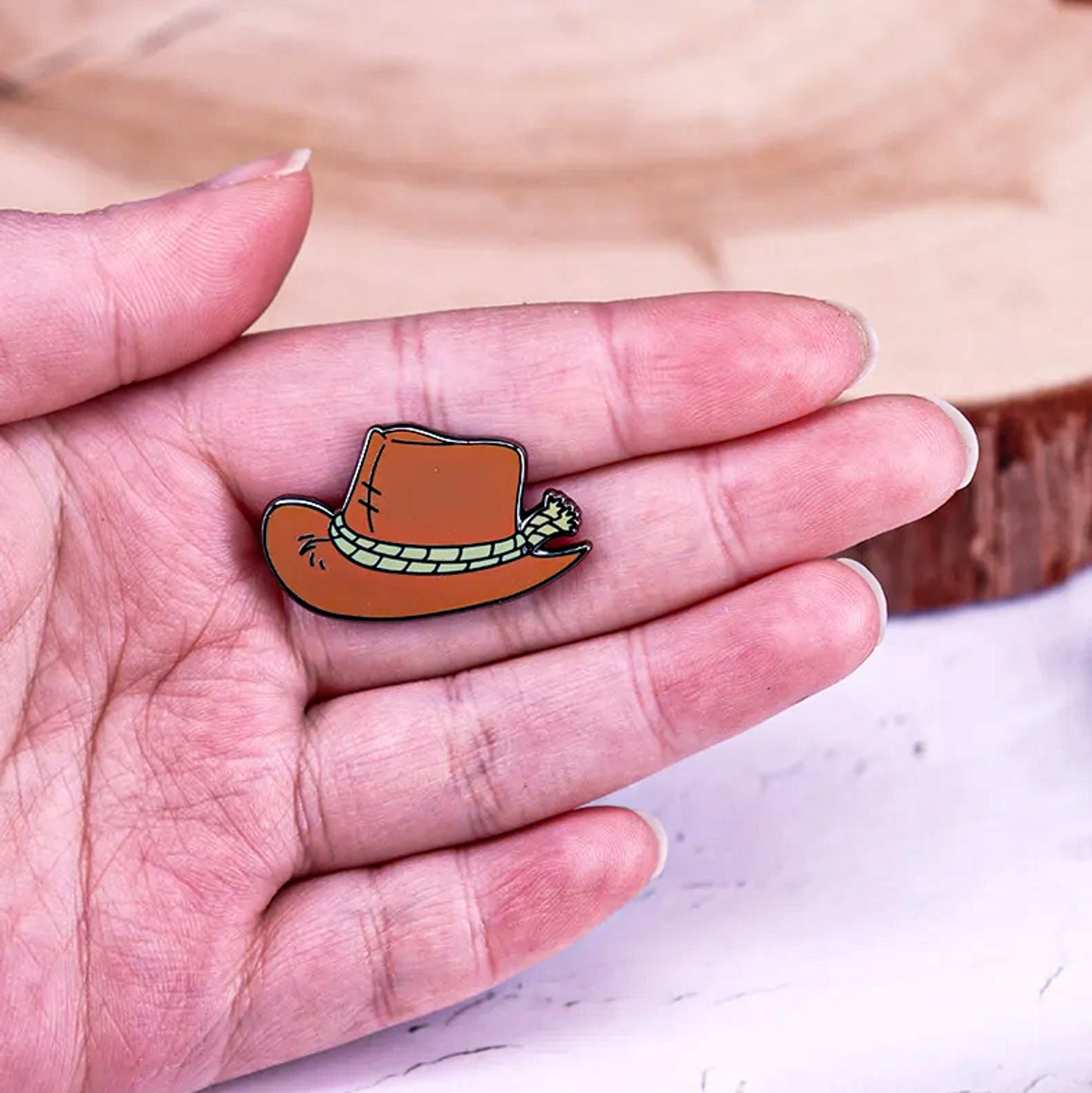 Red Dead Redemption Cowboy Hat Enamel Pin - Default Title Available at 2Fast2See.co