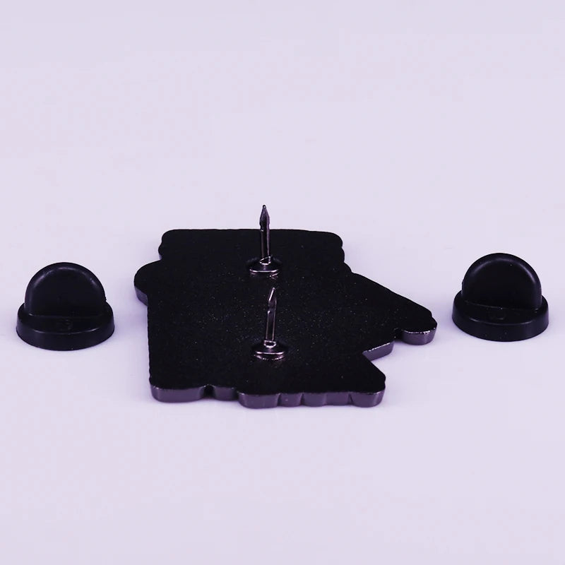 Yu-Gi-Oh Seto Kaiba Enamel Pin Comics Game Fans Collection 30mm - Yu-Gi-Oh Seto Kaiba Enamel Pin 30mm Available at 2Fast2See.co