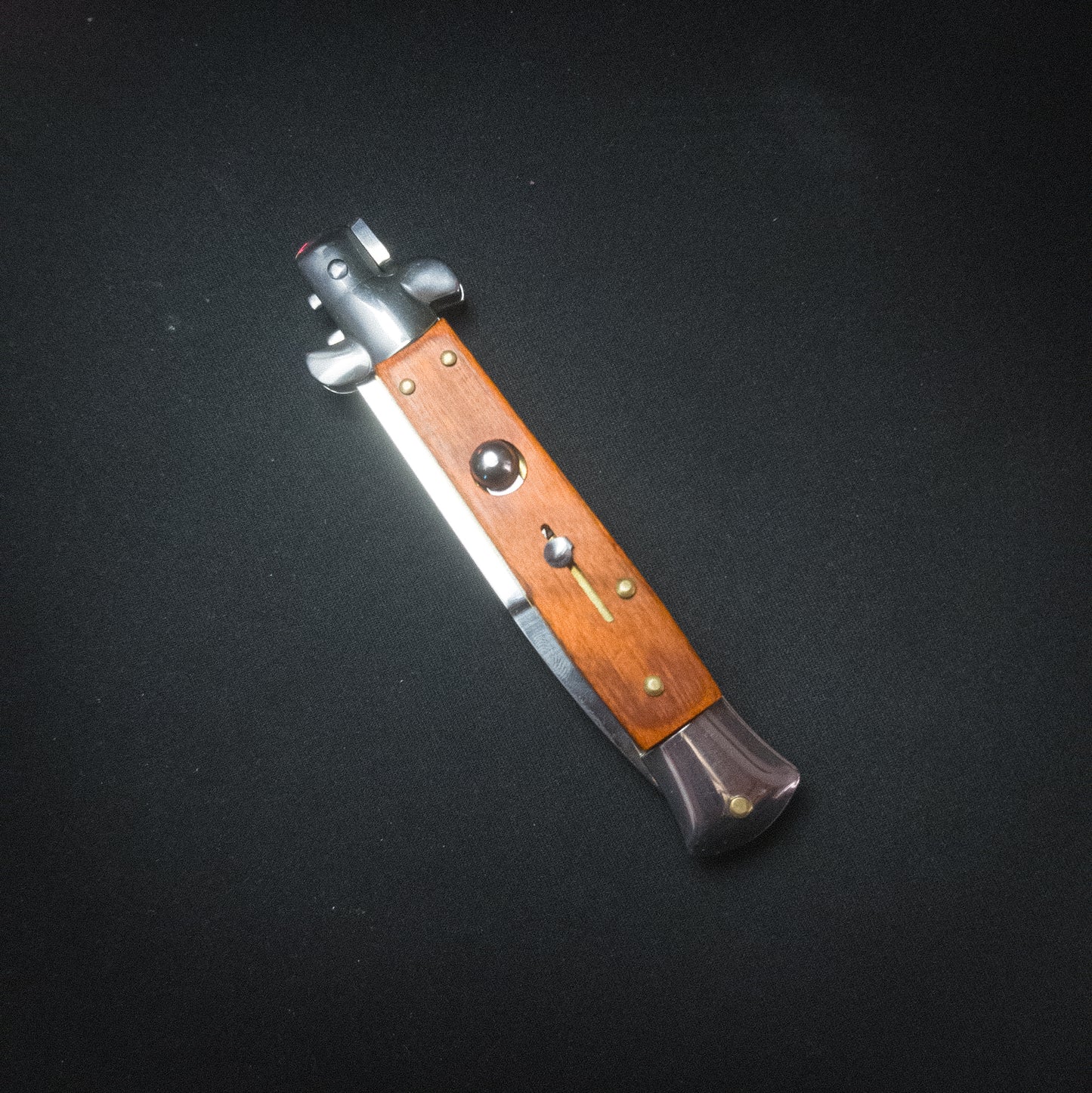 The Last of Us Ellie's Switchblade Handmade Replica - Default Title Available at 2Fast2See.co