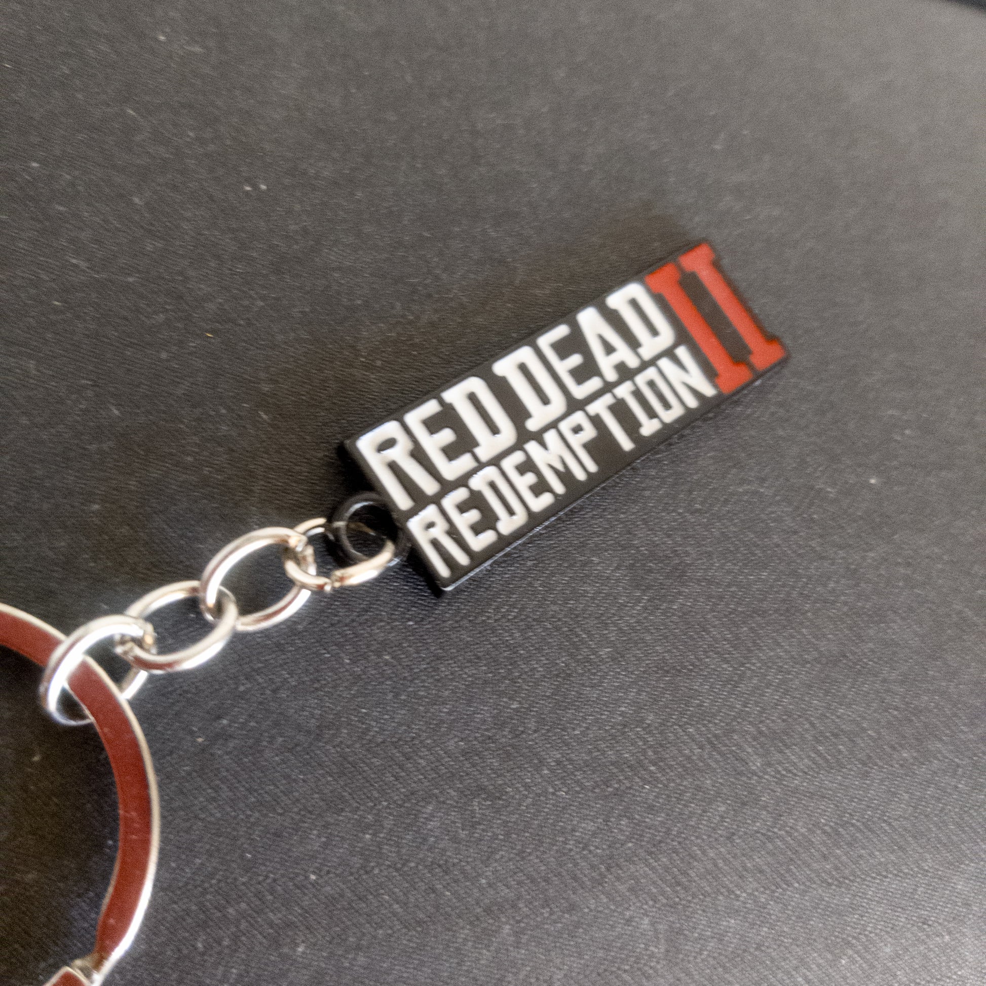 Red Dead Redemption II Silver Keychain - Default Title Available at 2Fast2See.co
