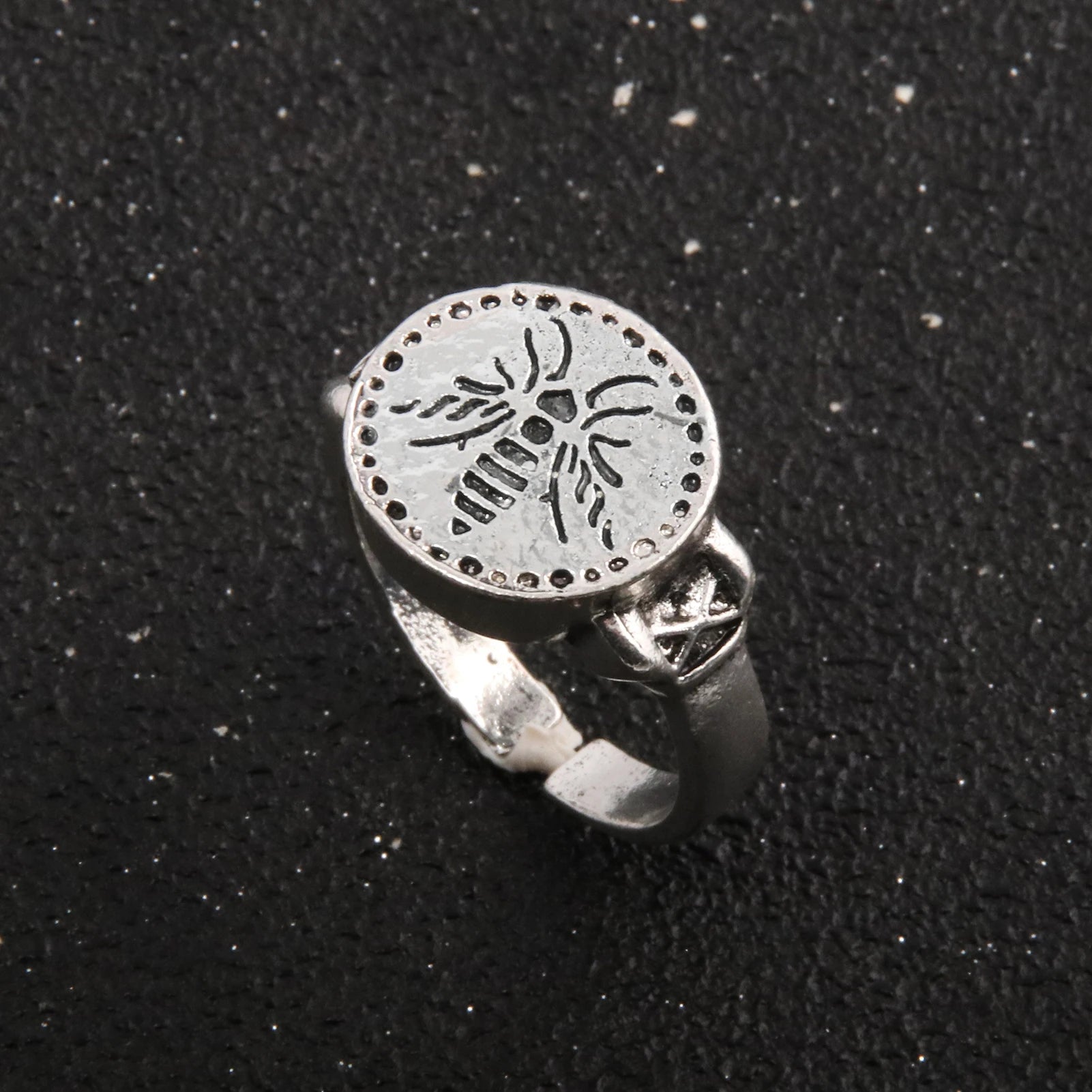 Dark Souls Adjustable Rings - 7 / Adjustable Available at 2Fast2See.co