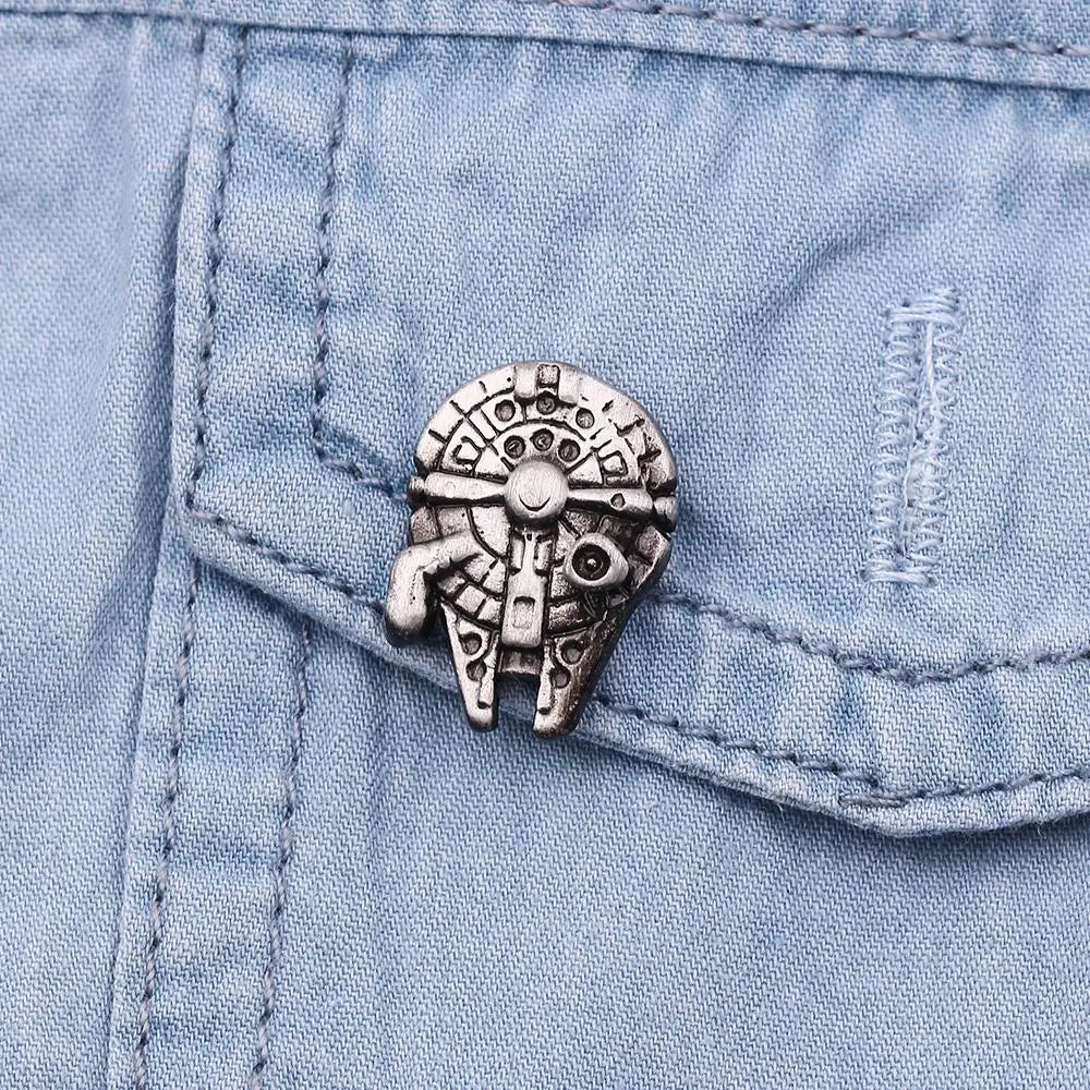Star War Brooch Spacecraft Millennium Falcon Vintage Pin