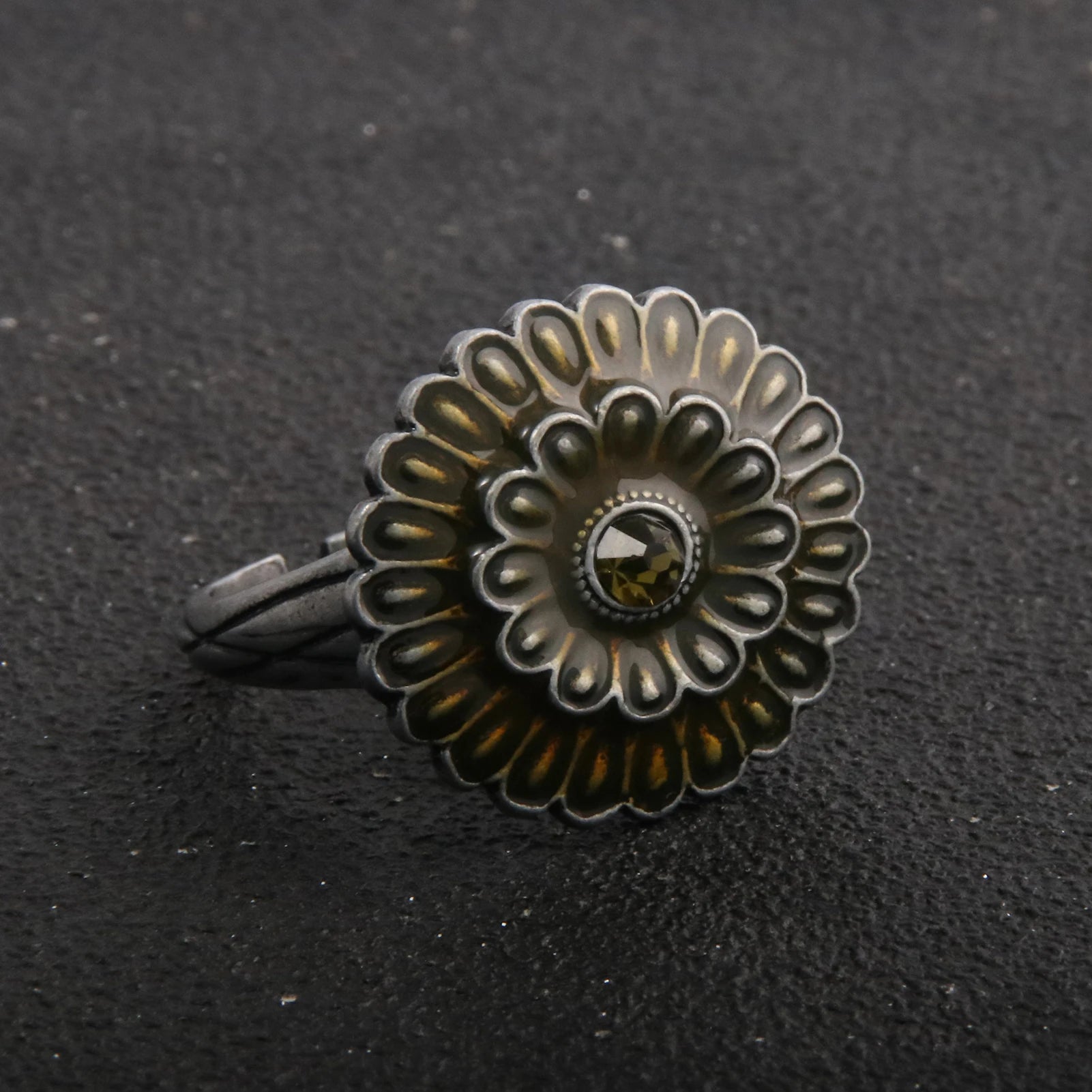 Dark Souls Adjustable Rings - 1 / Adjustable Available at 2Fast2See.co