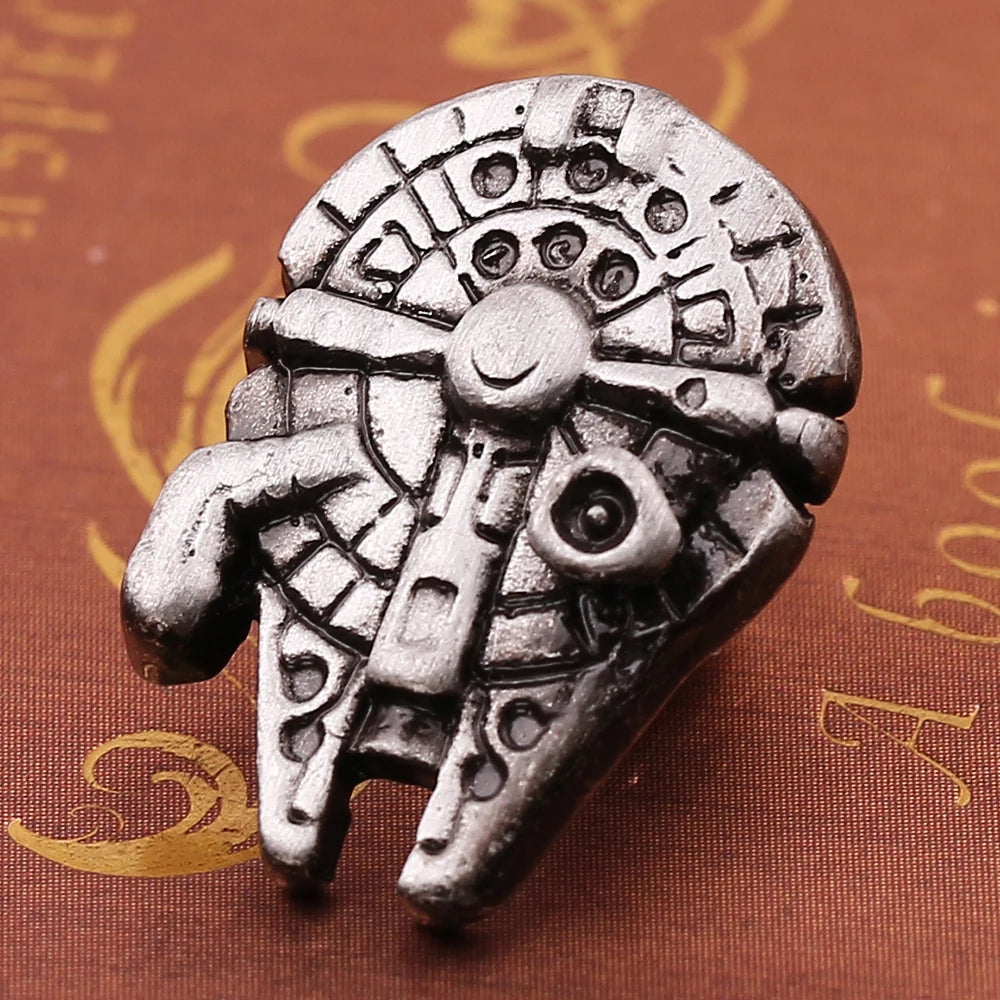 Star War Brooch Spacecraft Millennium Falcon Vintage Pin