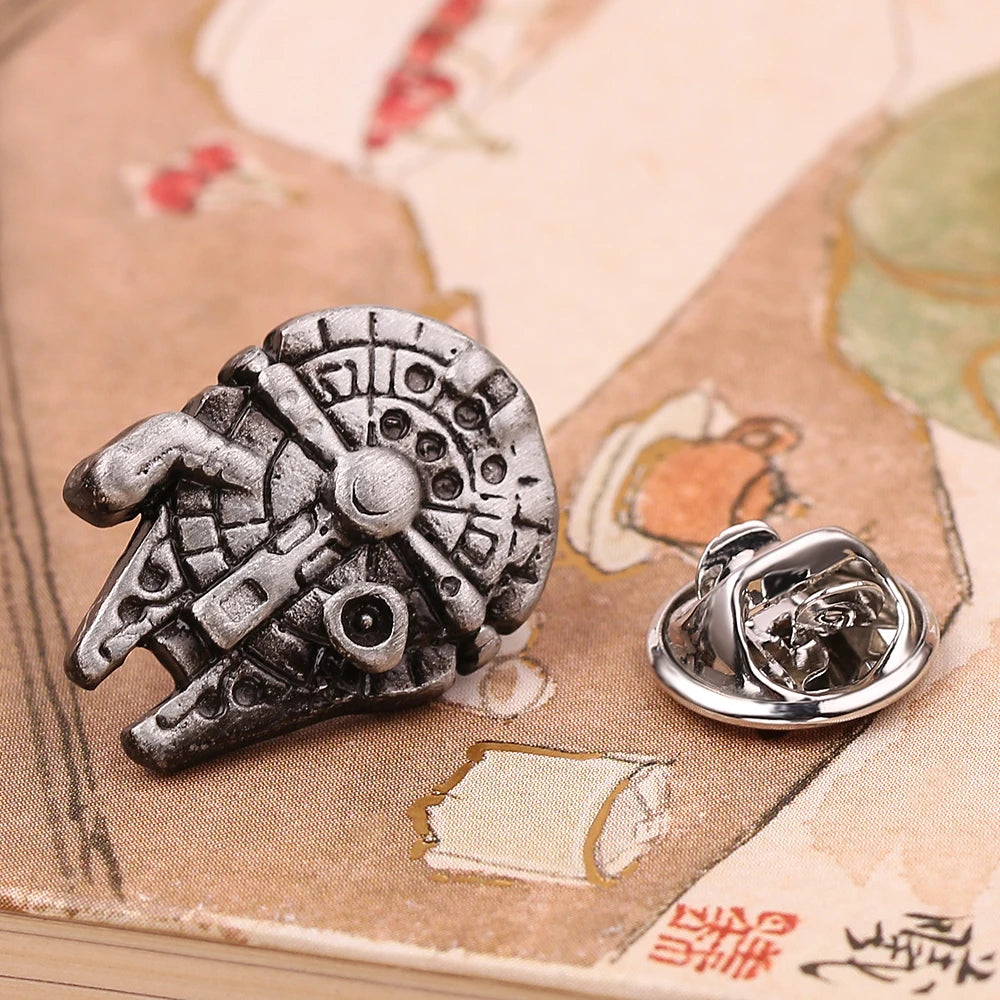 Star War Brooch Spacecraft Millennium Falcon Vintage Pin