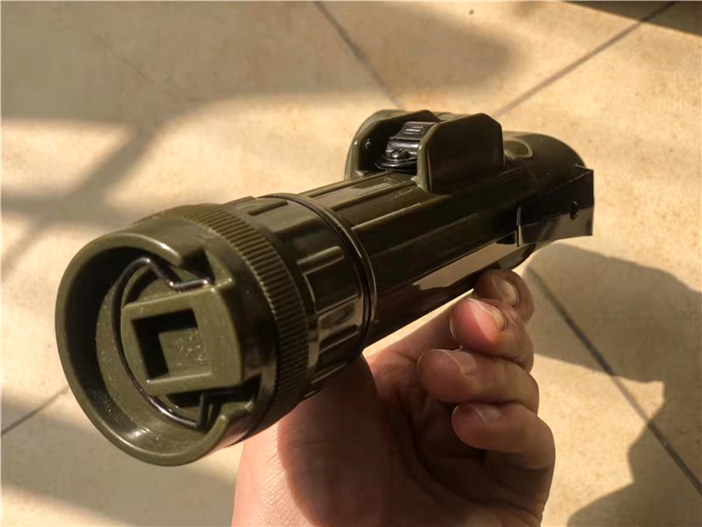 The Last of Us Abby's Flashlight Replica with Game Inspired Filters