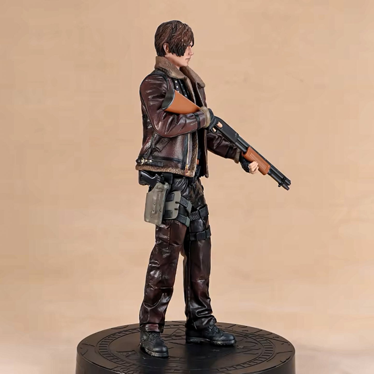 Resident Evil Leon S. Kennedy 33cm PVC Action Figure Biohazard Game
