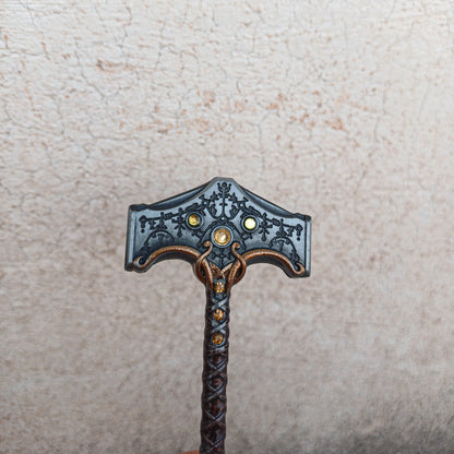 God of War Epic Thor's Hammer Very Detailed Keychain With Clasp 8cm - Thor's Hammer Available at 2Fast2See.co