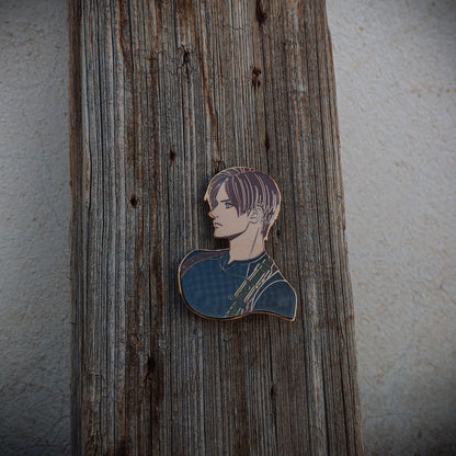 Resident Evil 4 - Leon Kennedy - Hard Metallic Enamel Pin
