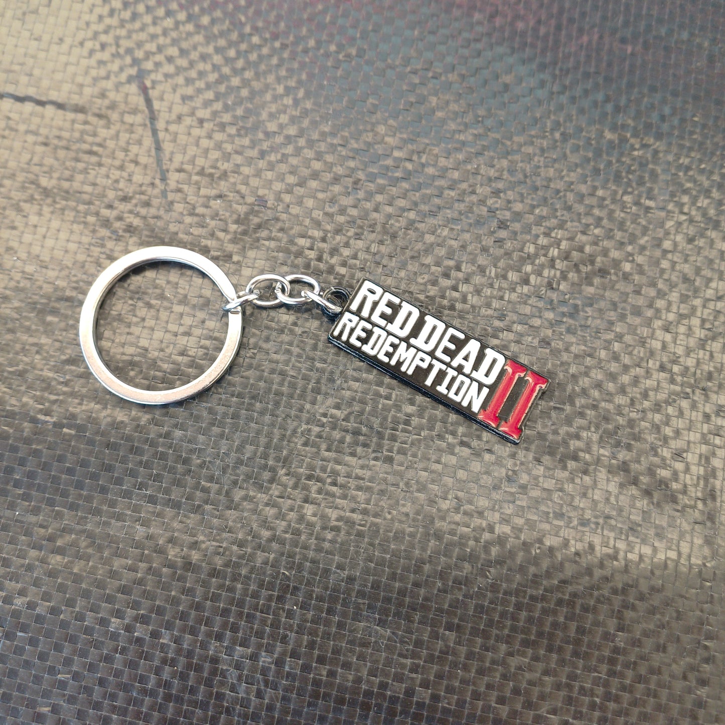Red Dead Redemption II Silver Keychain
