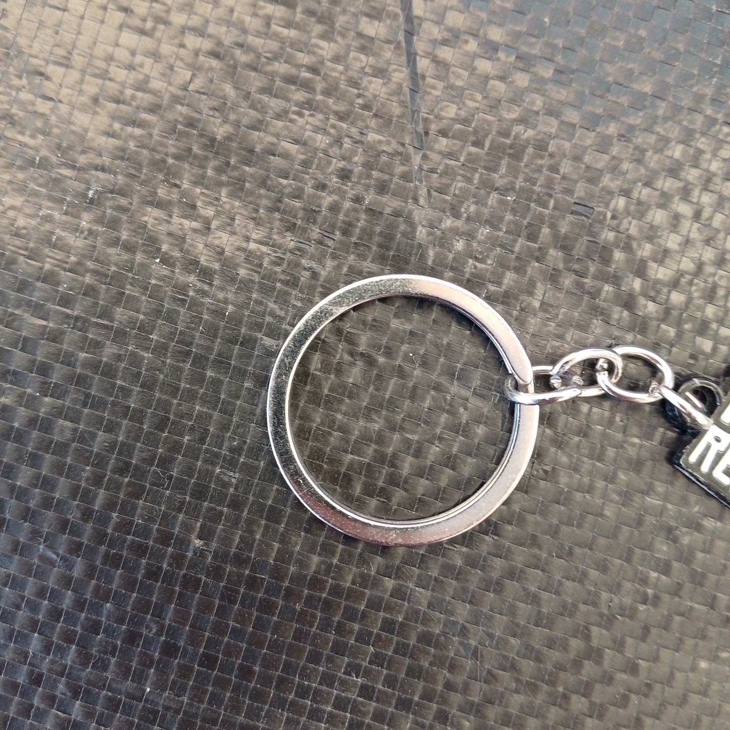 Red Dead Redemption II Silver Keychain