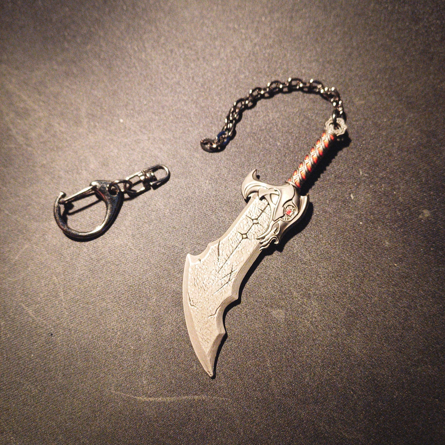 God of War Kratos Metallic Blade of Chaos Keychain With Clasp Black Red