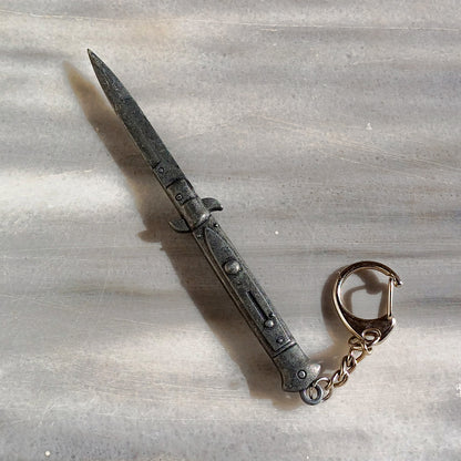 The Last of Us Ellie's Switchblade Keychain with Clasp