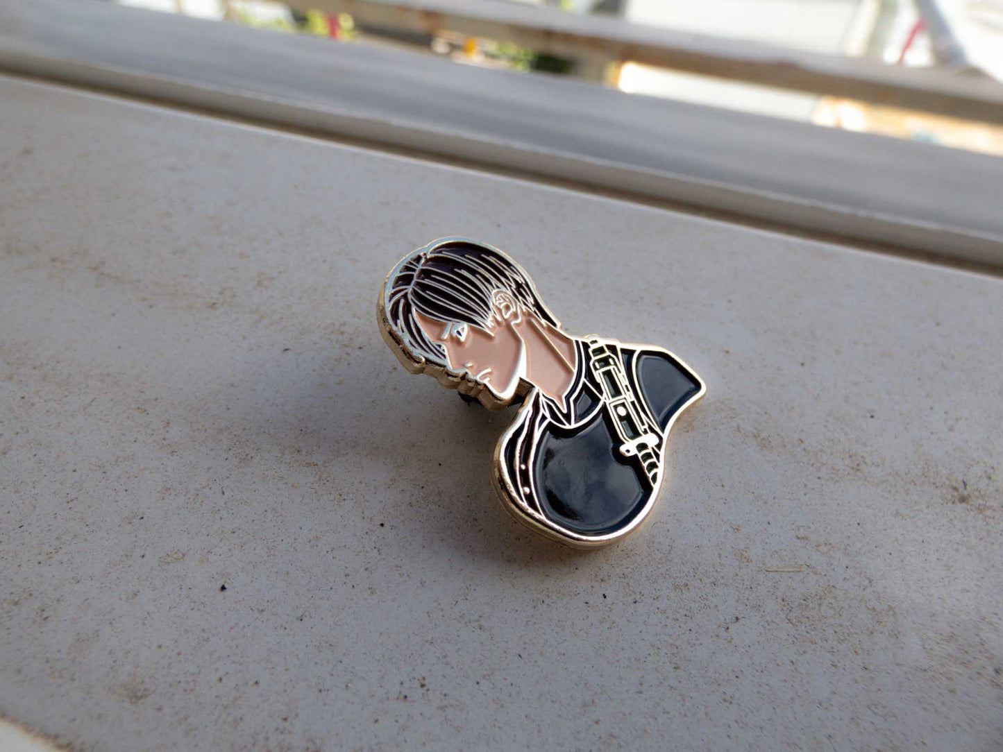 Resident Evil Leon Kennedy Enamel Pin