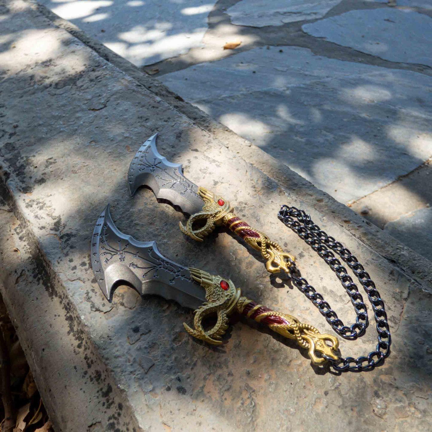 God of War 15cm Double Blades of Chaos with Big Chain