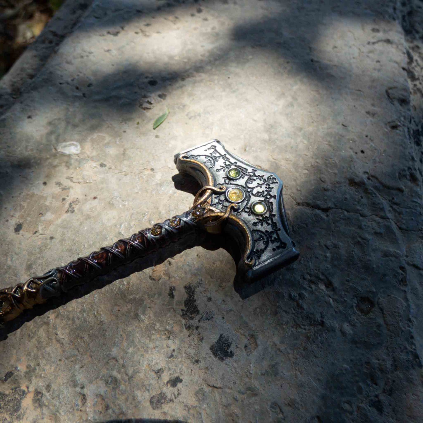 God of War Epic Thor's Hammer Very Detailed Keychain With Clasp 8cm