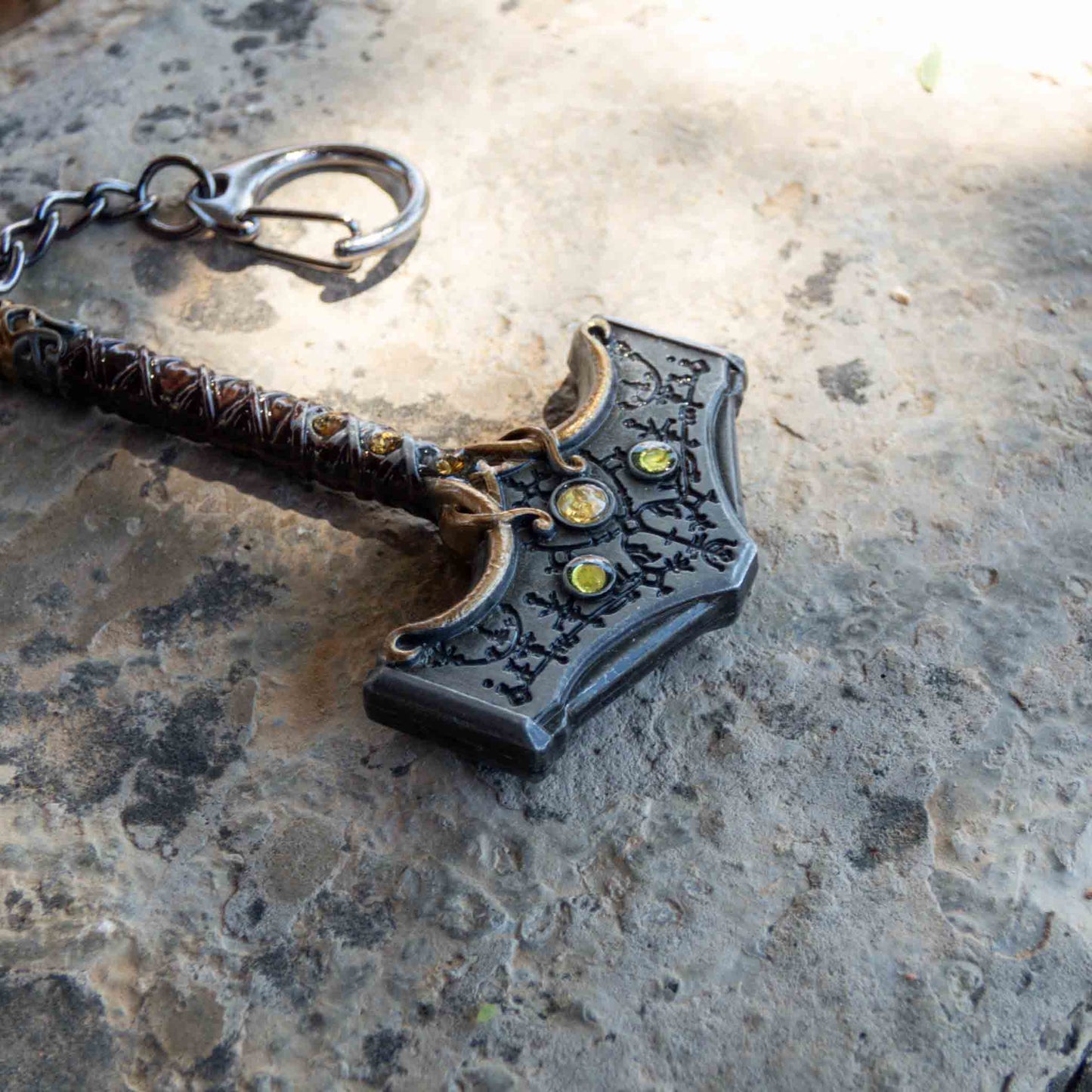 God of War Epic Thor's Hammer Very Detailed Keychain With Clasp 8cm