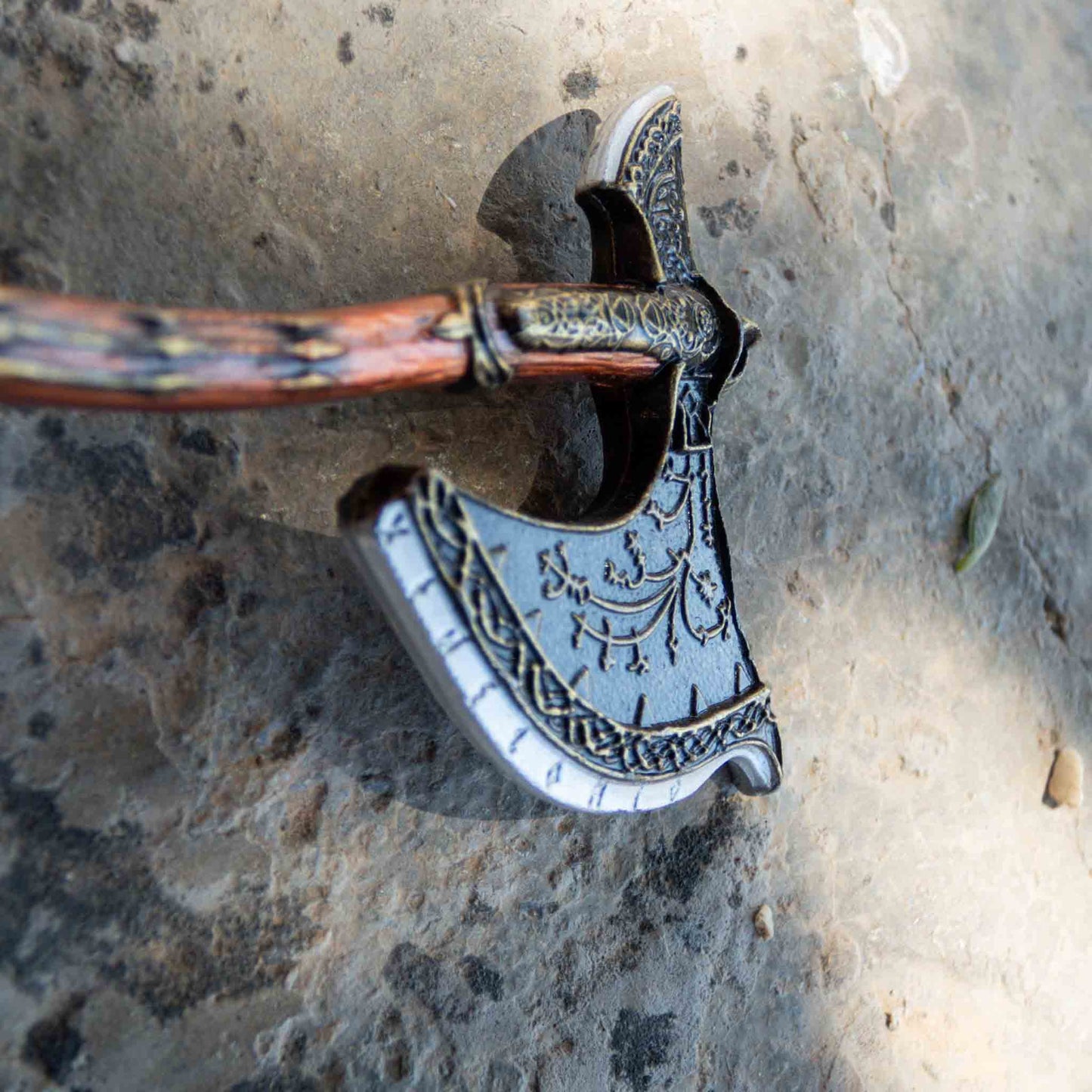 God of War Epic Leviathan Axe Very Detailed Keychain with Clasp 12cm