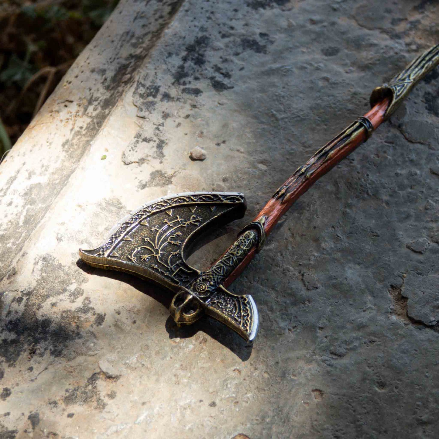 God of War Epic Leviathan Axe Very Detailed Keychain with Clasp 12cm