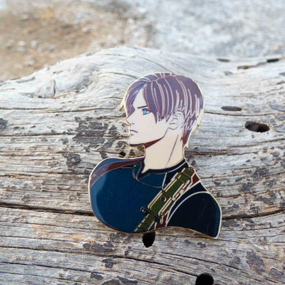 Resident Evil 4 - Leon Kennedy - Hard Metallic Enamel Pin