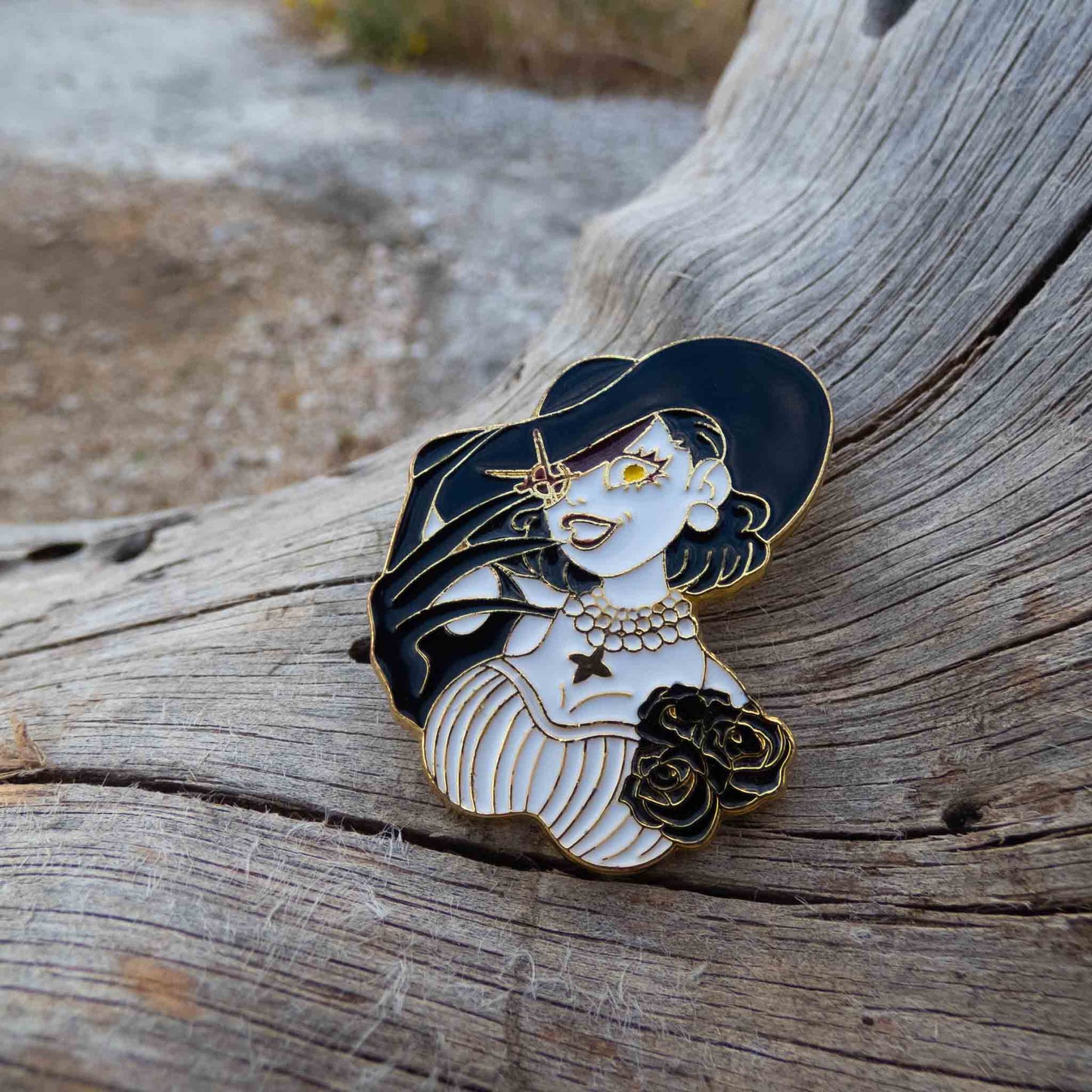 Resident Evil Village Lady Dimitrescu Metallic Brooch Pin