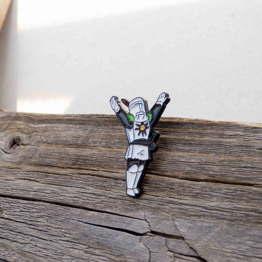 Dark Souls Solaire of Astora Praise the Sun Metallic Pin