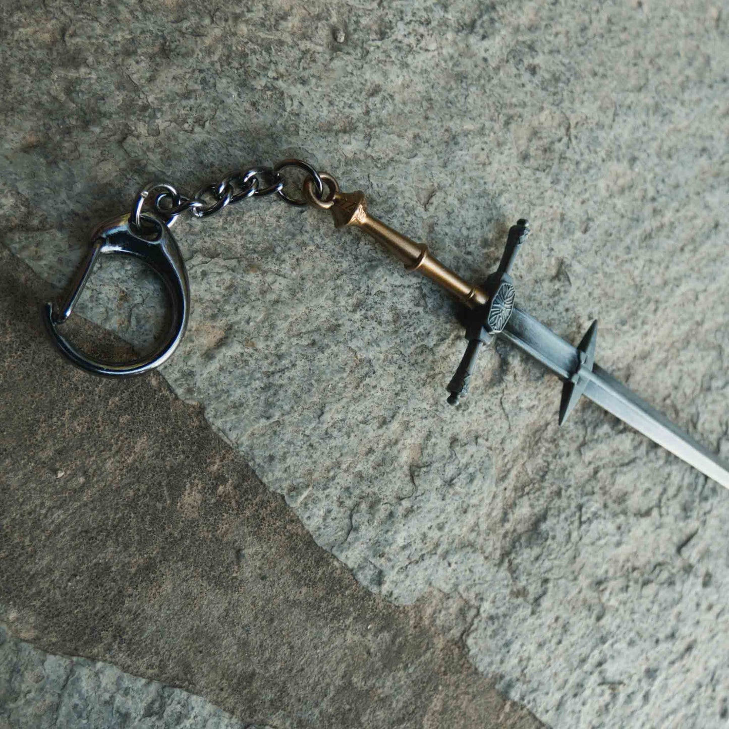 Dark Souls 1 Remastered Zweihander Sword Authentic Keychain
