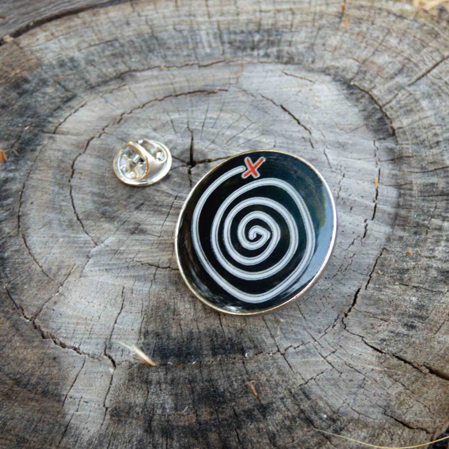 Life Is Strange Enamel Pin Time-Rewind Spiral Symbol Brooch