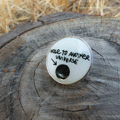 Life Is Strange Hold To Another Universe White Bg Pin Game Brooch