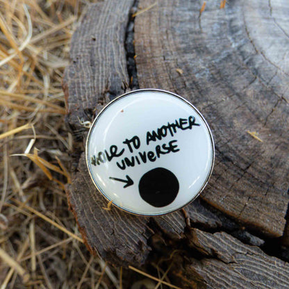 Life Is Strange Hold To Another Universe White Bg Pin Game Brooch