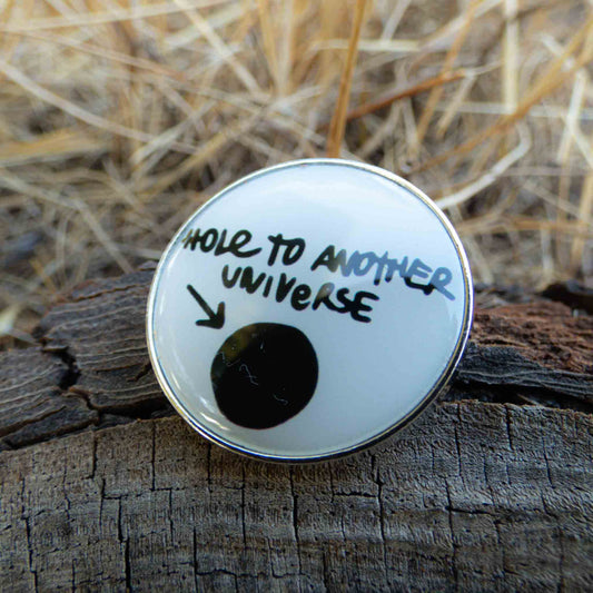Life Is Strange Hold To Another Universe White Bg Pin Game Brooch