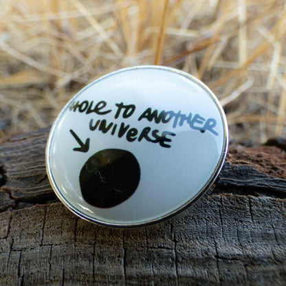Life Is Strange Hold To Another Universe White Bg Pin Game Brooch