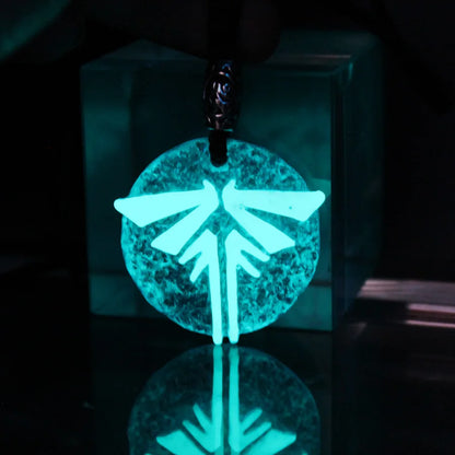 The Last Of Us 2 Crystal Pendant Necklace Glowing In The Dark Firefly Logo